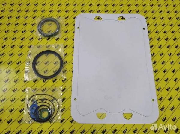 Комплект прокладок с двумя сальниками коленвала 320/09218